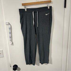 Nike Capri Joggers